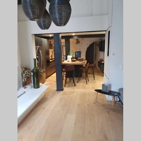 Loft De Type Industriel Et Spacieux Ница Екстериор снимка