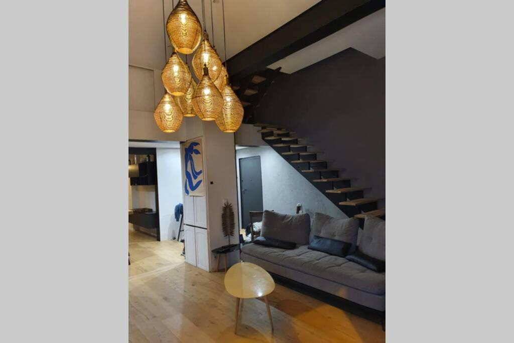 Loft De Type Industriel Et Spacieux Ница Екстериор снимка