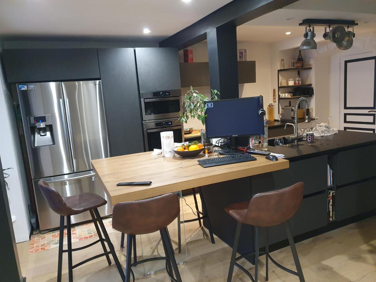 Loft De Type Industriel Et Spacieux Ница Екстериор снимка