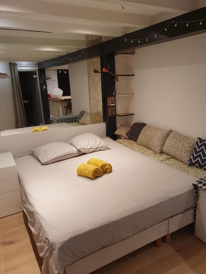Loft De Type Industriel Et Spacieux Ница Екстериор снимка